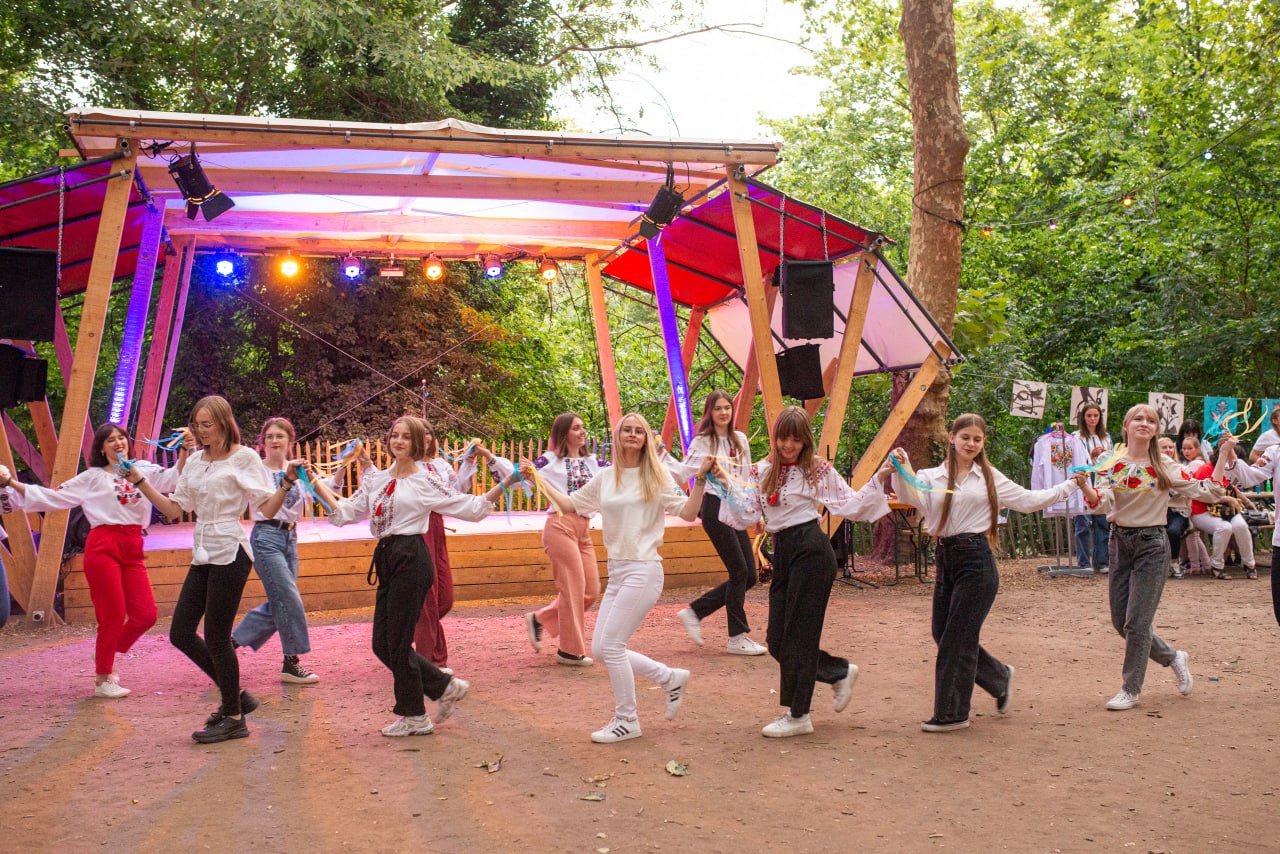 Світлина 8: Танцювальний флешмоб студенток