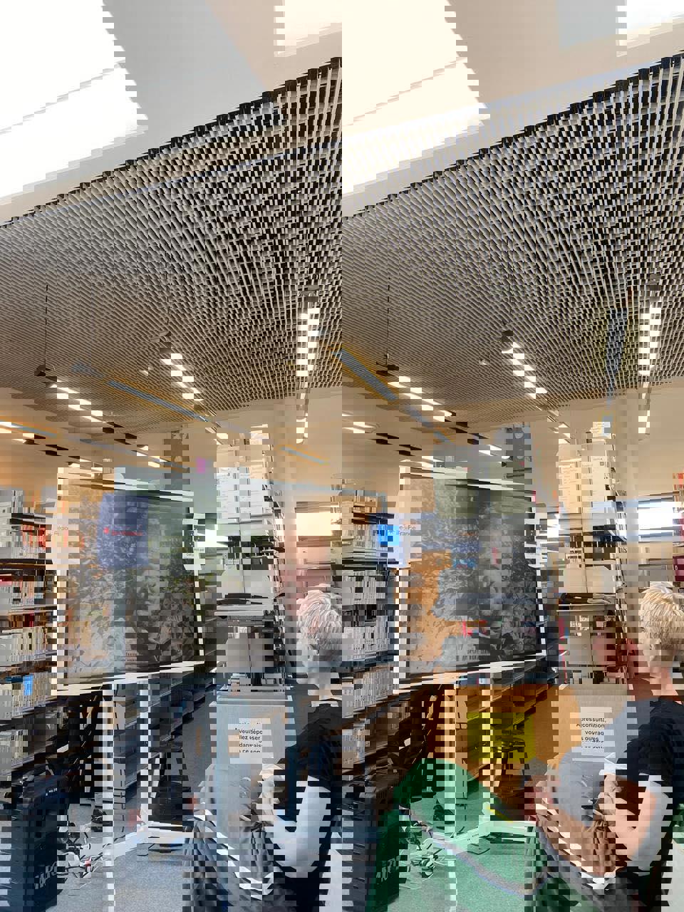 1000007358