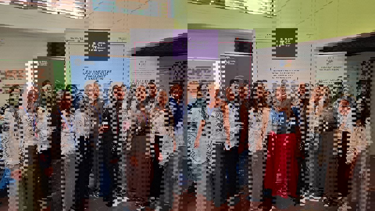 photo_2025-09-28_18-37-05